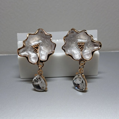 White Enamel Floral Drop Design.