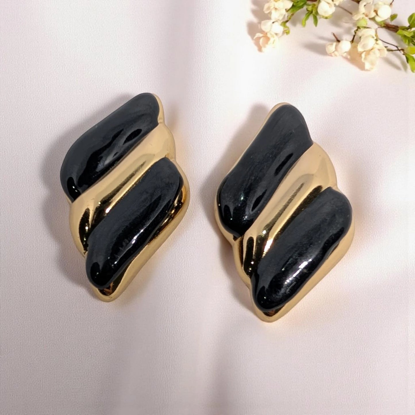 Vintage-Style Stud Earring