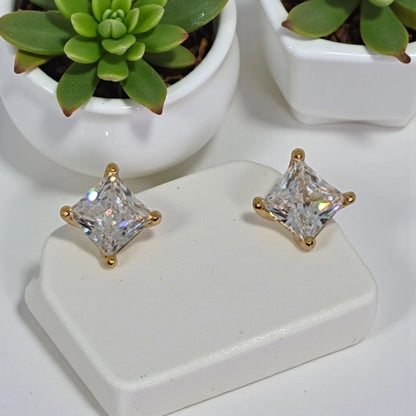 Gold Xuping Stud Earrings