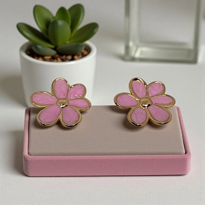 Sweet Floral Stud Earrings
