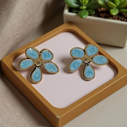 Sweet Floral Stud Earrings